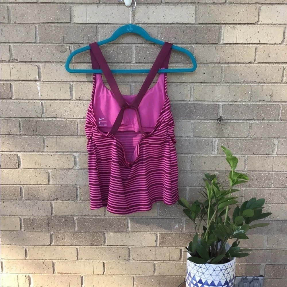 Nike’s Woman’s Workout Top